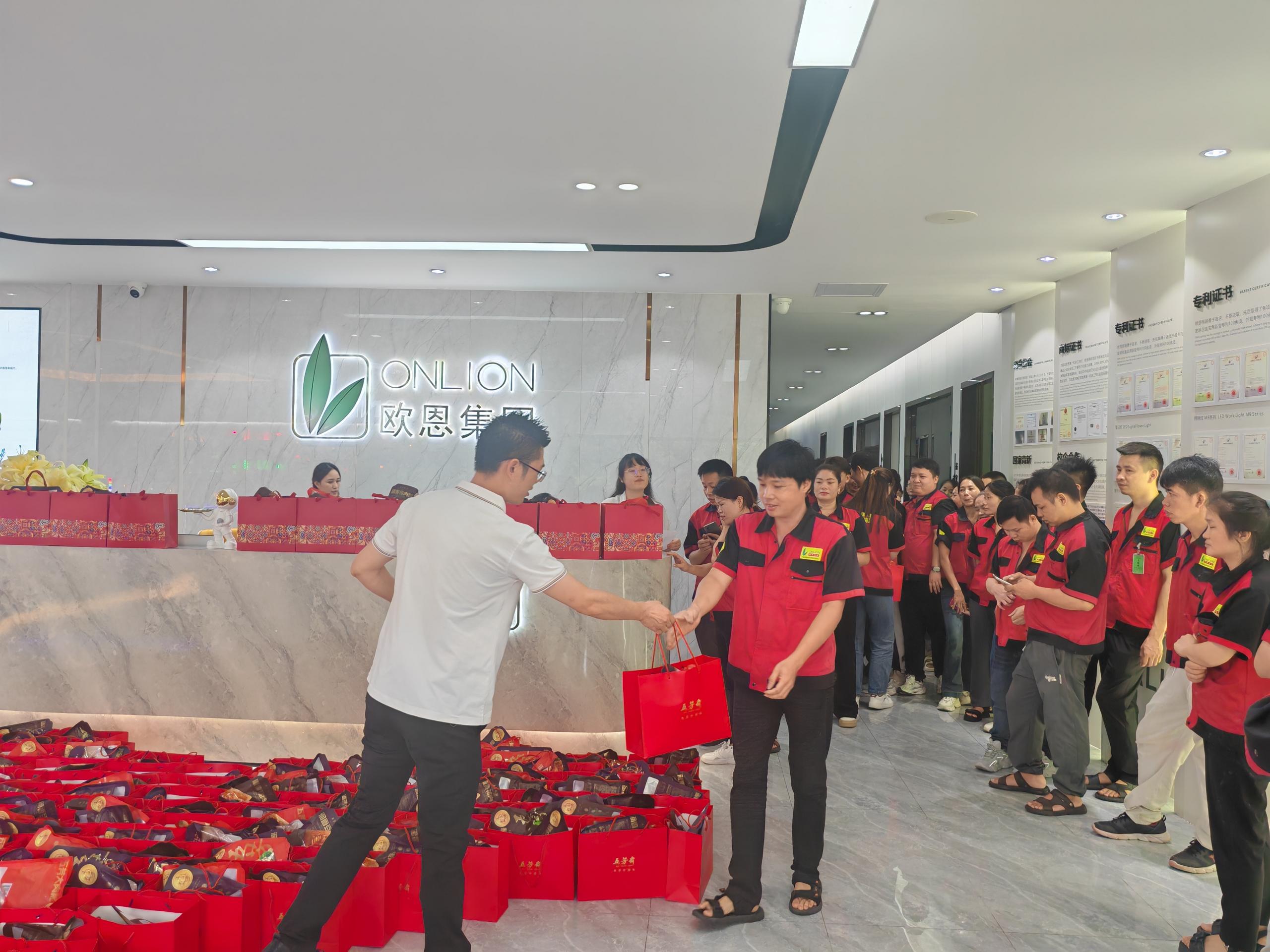 b30ccf99d38eb21e1d533b166f143f41_origin(1).jpg b30ccf99d38eb21e1d533b166f143f41_origin(1).jpg